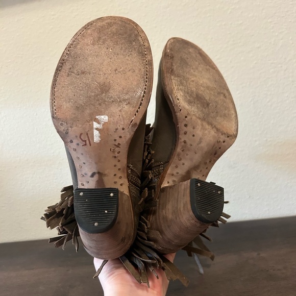 Vintage Matisse Fringe Leather Boots - Picture 6 of 8